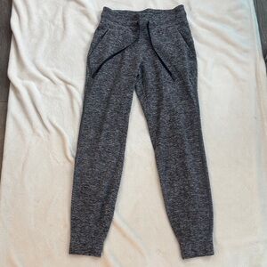 Lululemon Ready to Rulu Fleece Jogger - Size 4, Heathered Black